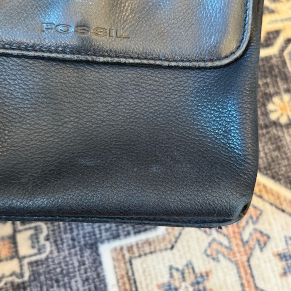 Vintage Fossil Women’s Black 100% Genuine Leather Crossbody Purse - Picture 15 of 16
